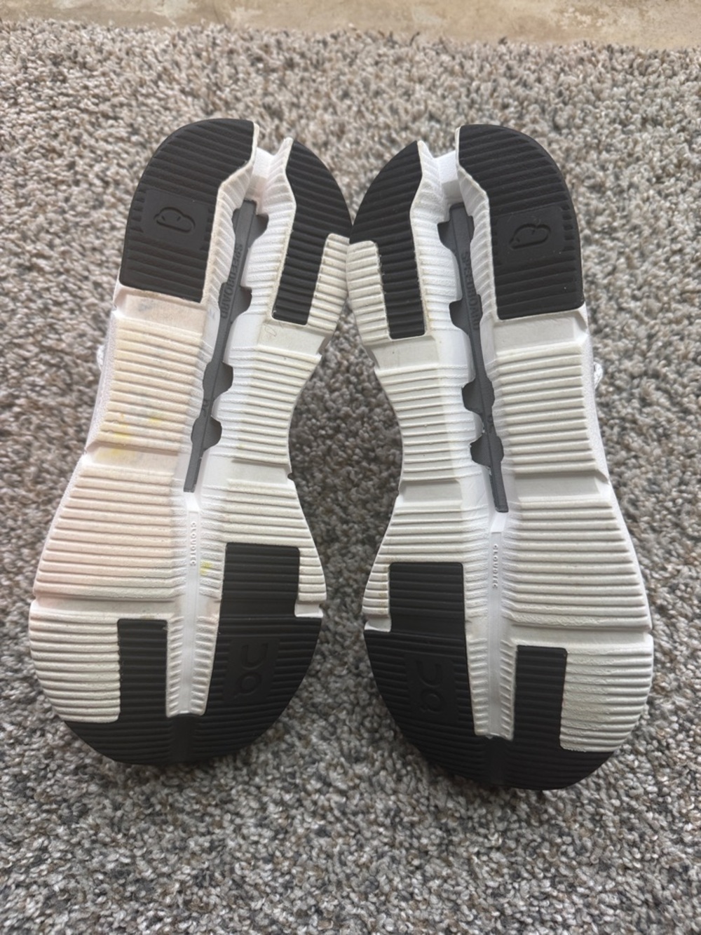 On Running Cloudnova Running Shoes (Womens) Size 8 - White Sand - Picture 8 of 10